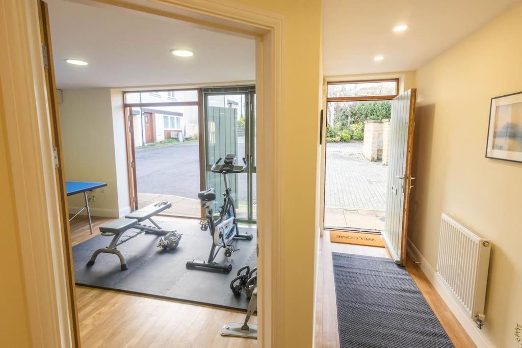 The Wellness Lodge- Gym, Table Tennis, Cinema, Parking And More! 巴斯 外观 照片