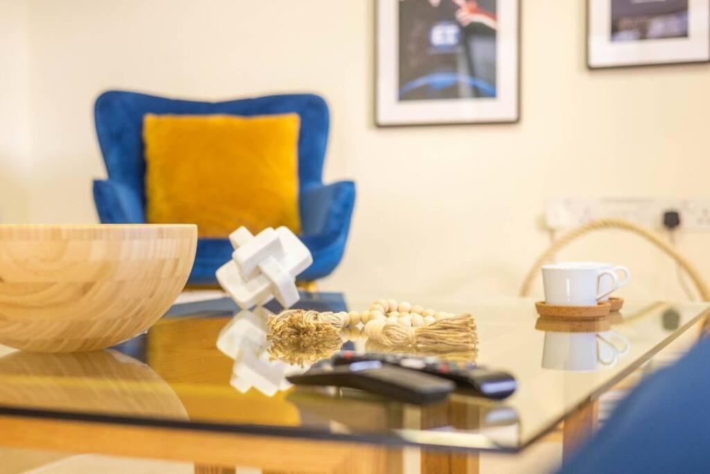The Wellness Lodge- Gym, Table Tennis, Cinema, Parking And More! 巴斯 外观 照片